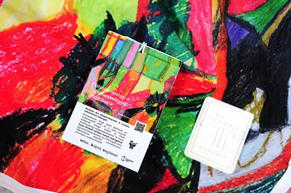 Fürdőshort Autistic Art - Portugál