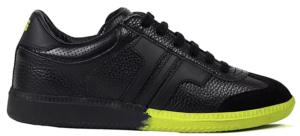 Compakt Fekete inverz