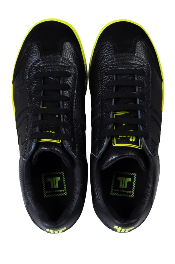 Compakt Fekete inverz